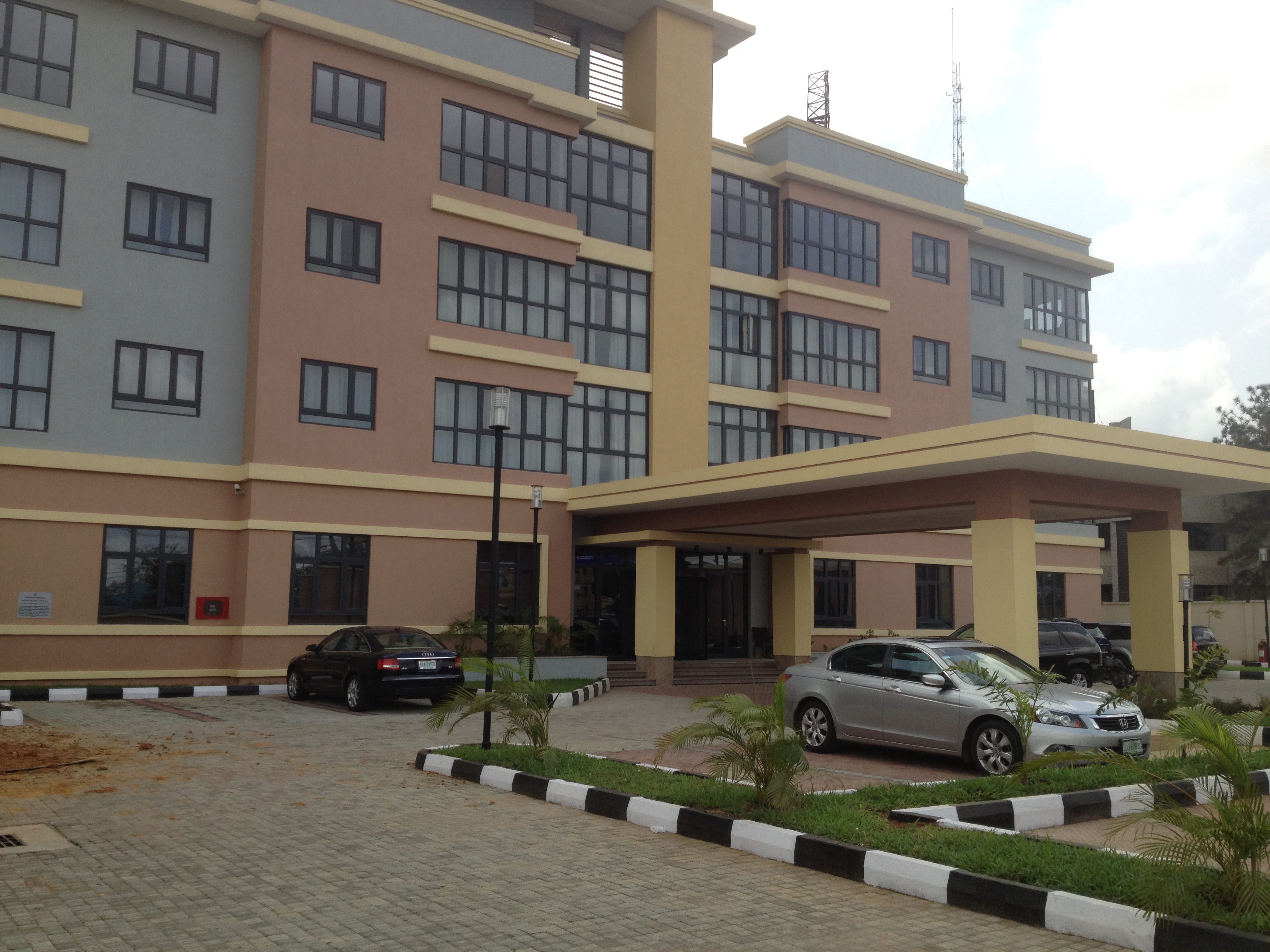Protea Hotel Select, Alausa-
Ikeja, Lagos
